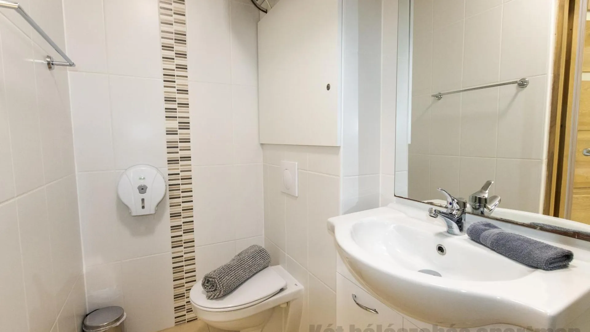 Tisza Gyoengye Apartmanok Segedín