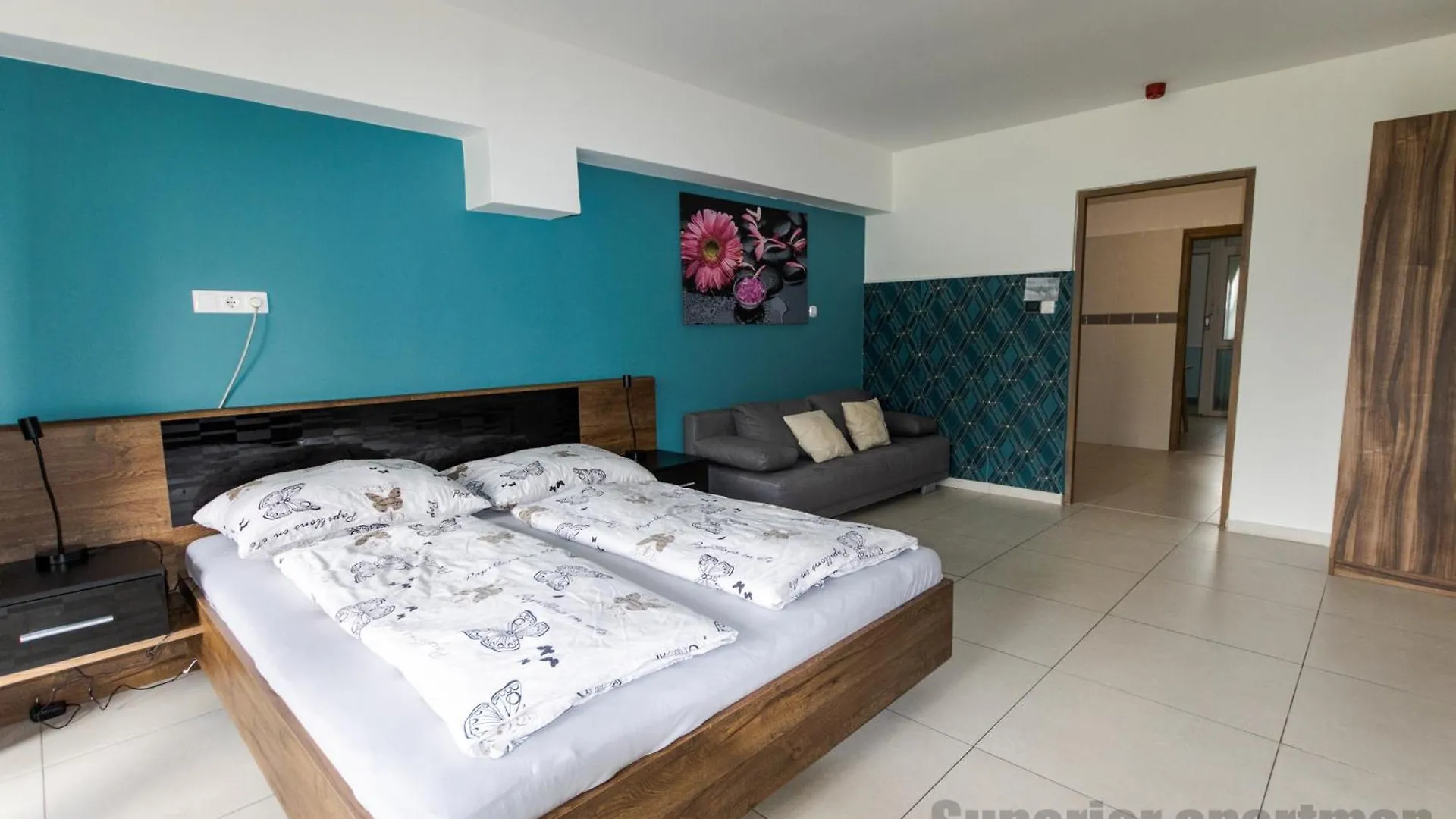 Tisza Gyoengye Apartmanok Segedín