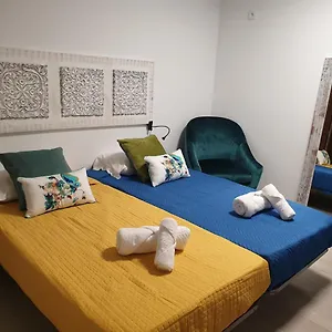 https://lisbon-hostel-terminal-4.hotels-lisbon-portugal.com