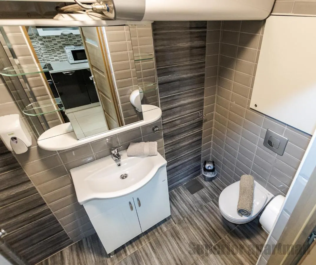 Tisza Gyoengye Apartmanok Szeged